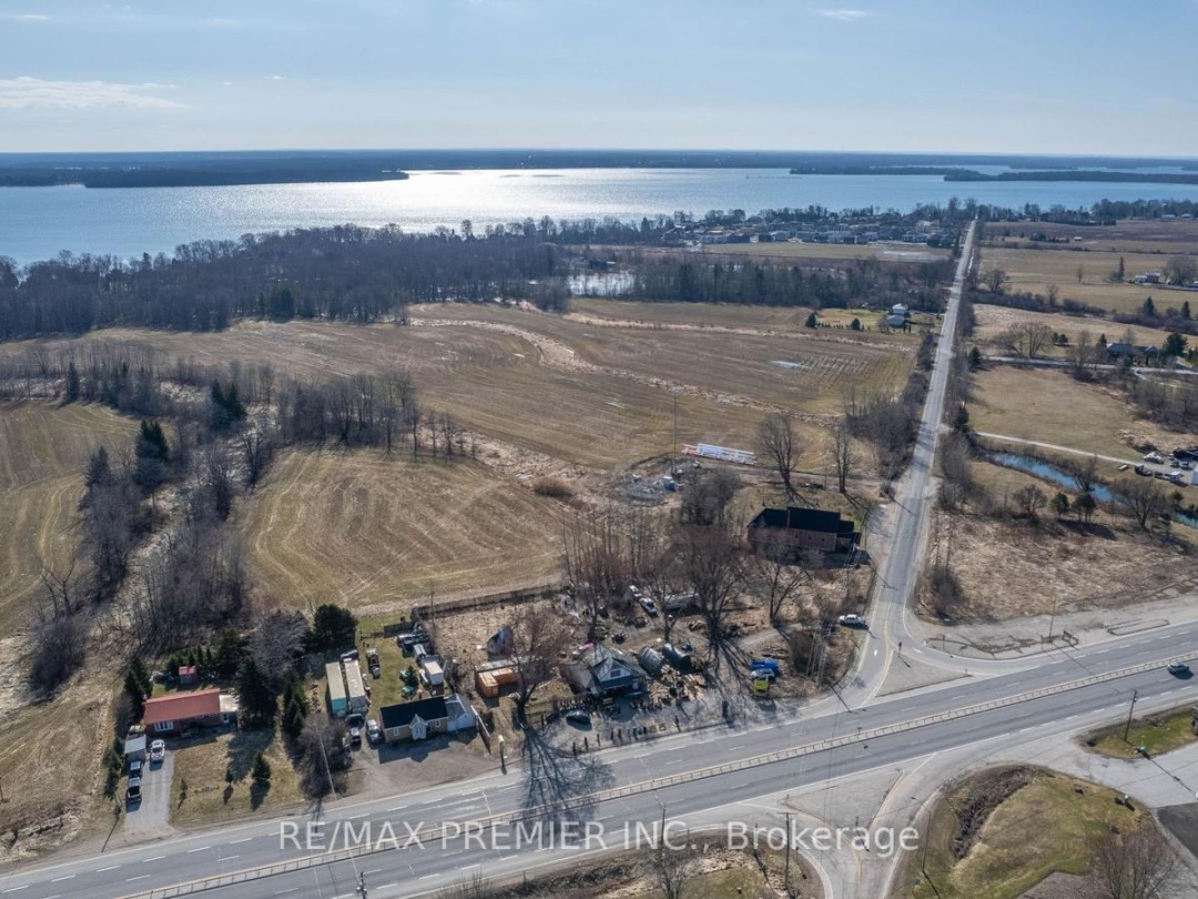 8665 HWY 11, Severn (West Shore)