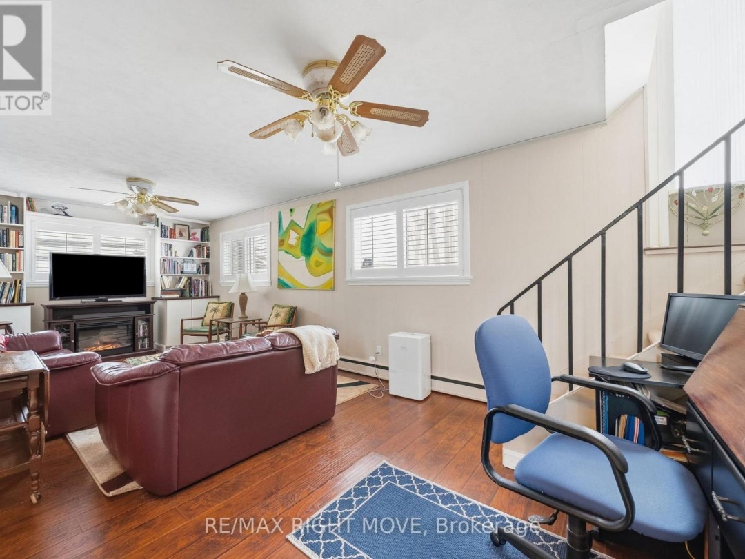 220 BELMORAL DRIVE, Orillia