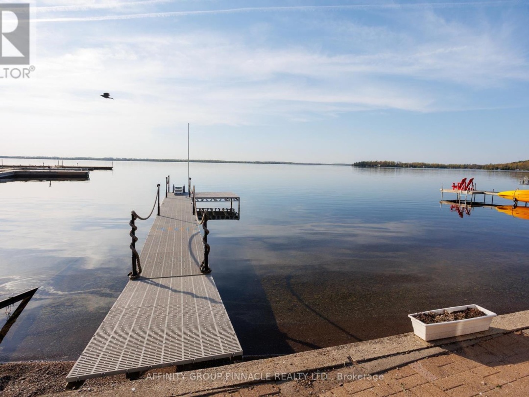 14 ORIOLE ROAD, Cameron Lake