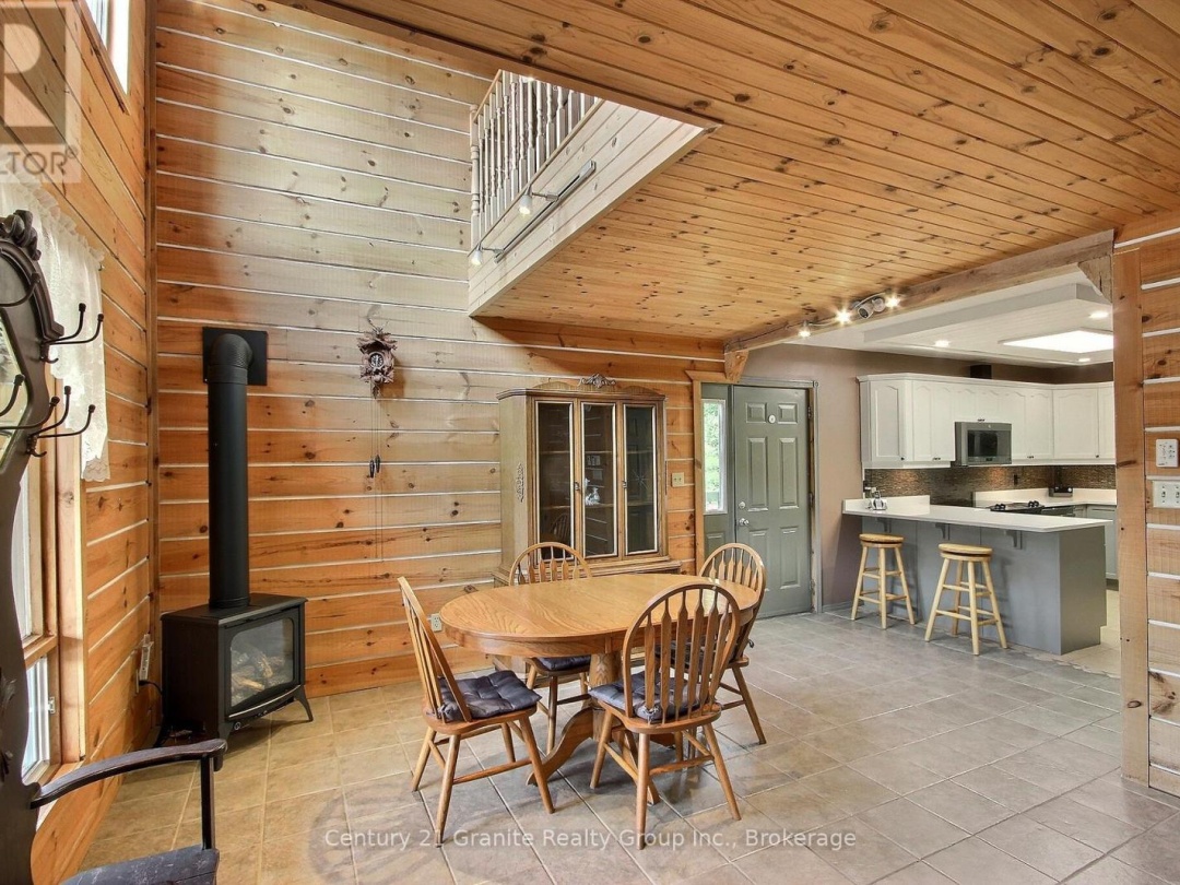 1082 GREEN LAKE ROAD, Gull River