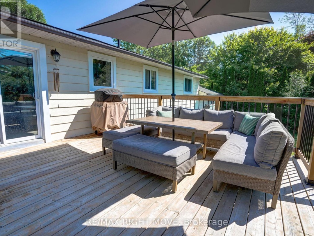 2268 THOMSON CRESCENT, 
