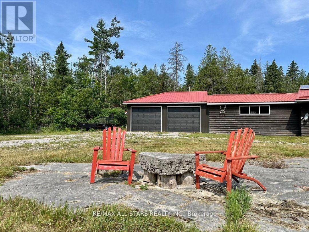 380 LEDGE ROAD, Trent Lakes