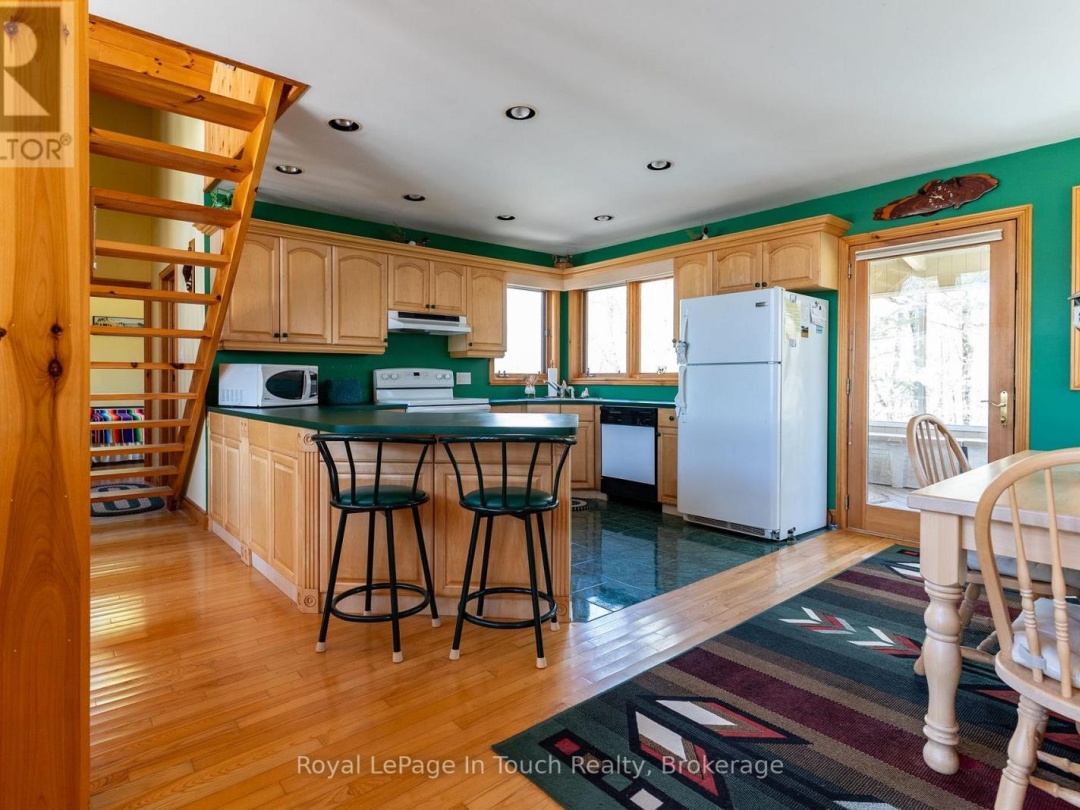 2 ISLAND 880, Georgian Bay