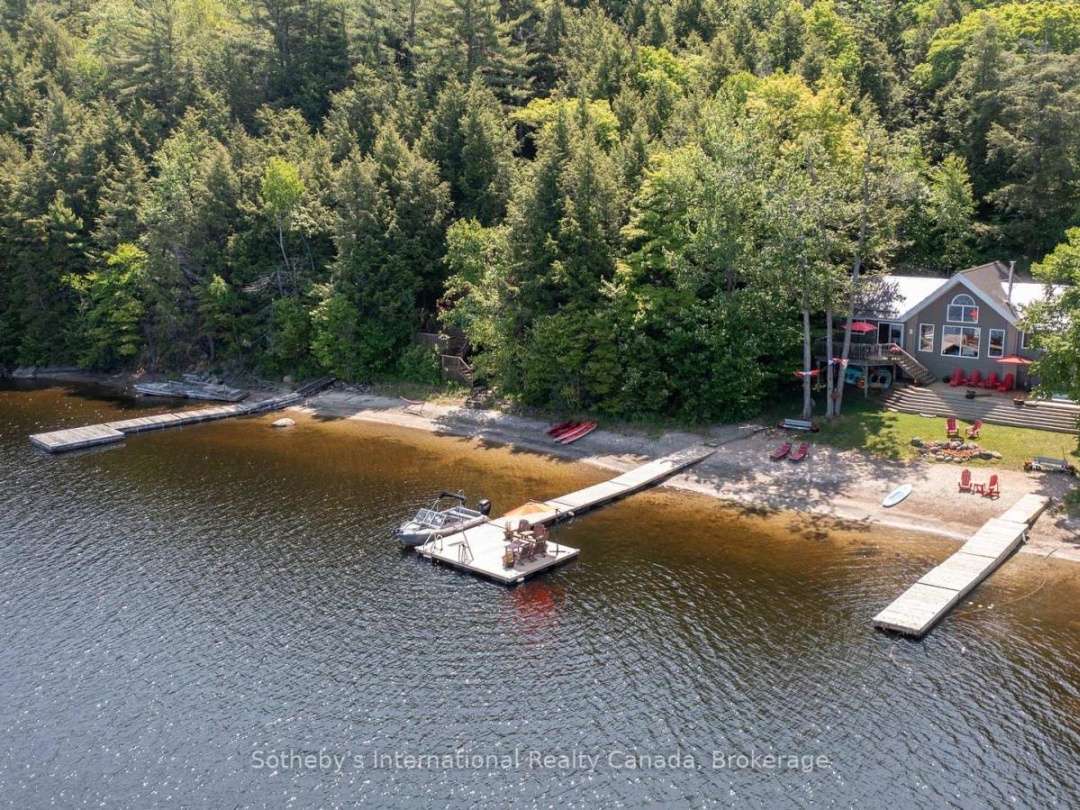 71 B717 ISLAND, Georgian Bay