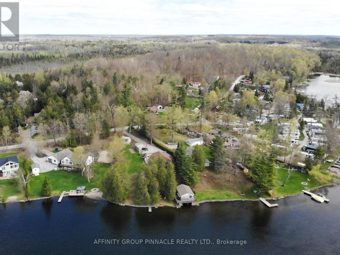 106 COLDSTREAM ROAD, Rosedale Lake