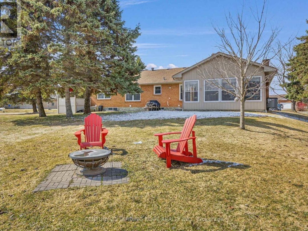 17 SANDLEWOOD TRAIL, Lake Simcoe