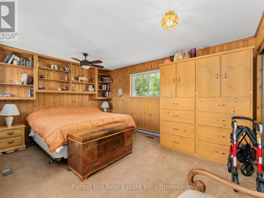 1062 PINE LAKE ROAD, 