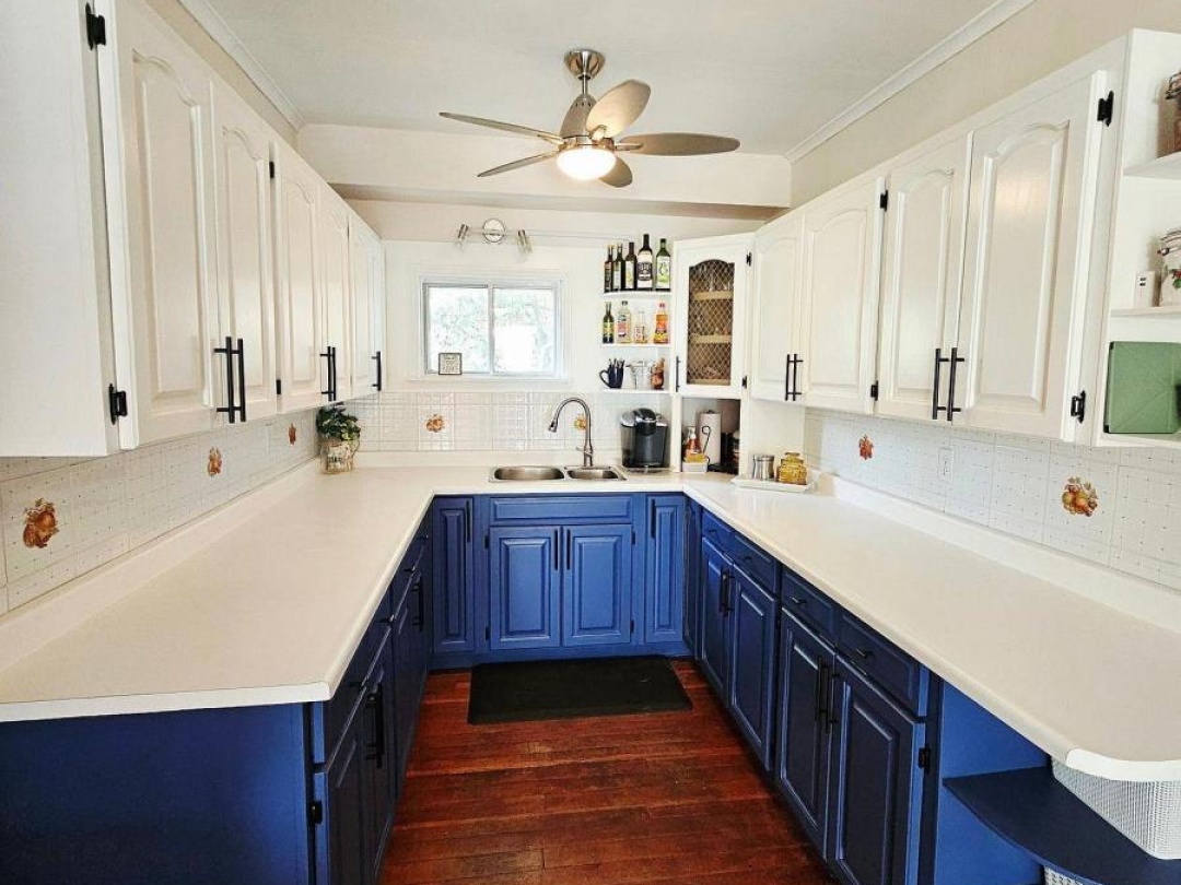 61 FRANCIS STREET E, Kawartha Lakes (Fenelon Falls)