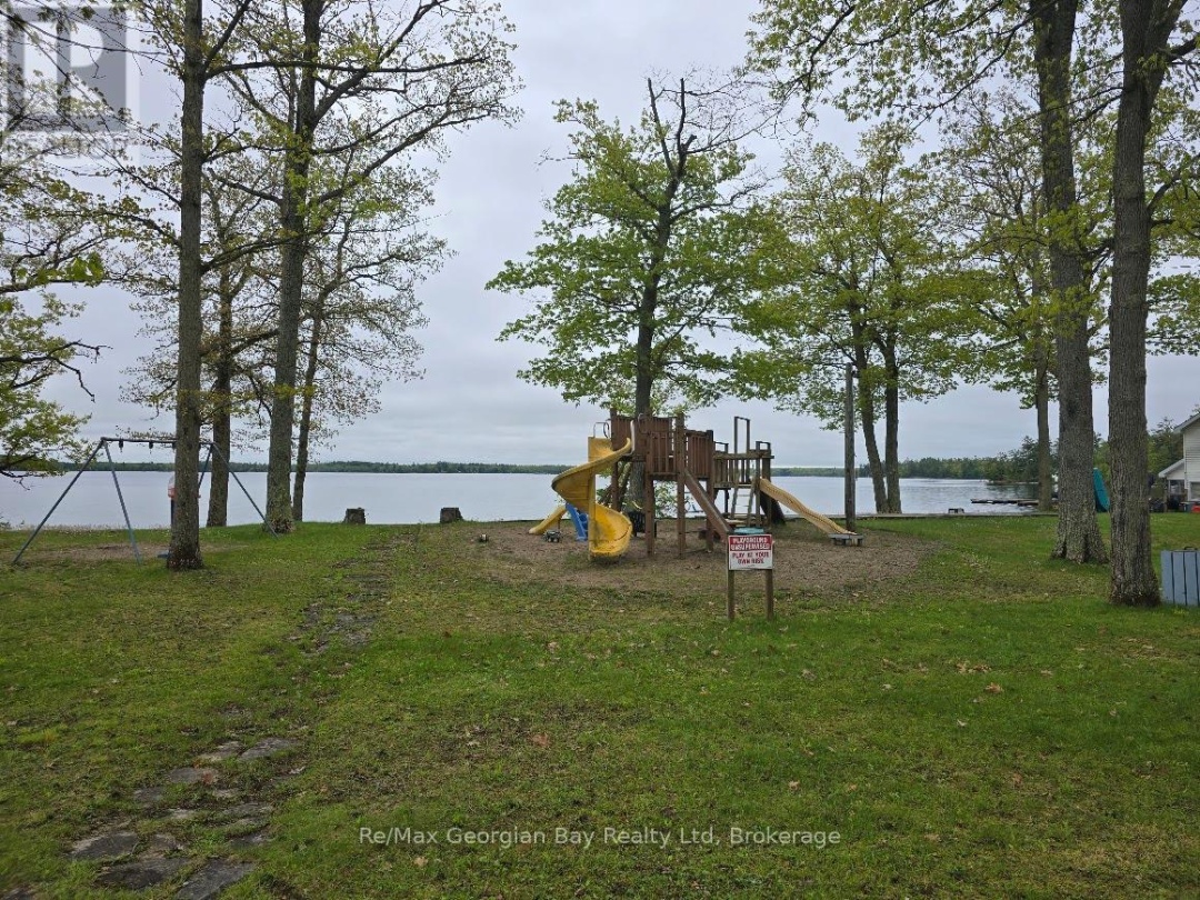 1230 GRANDVIEW LODG ROAD, Sparrow Lake