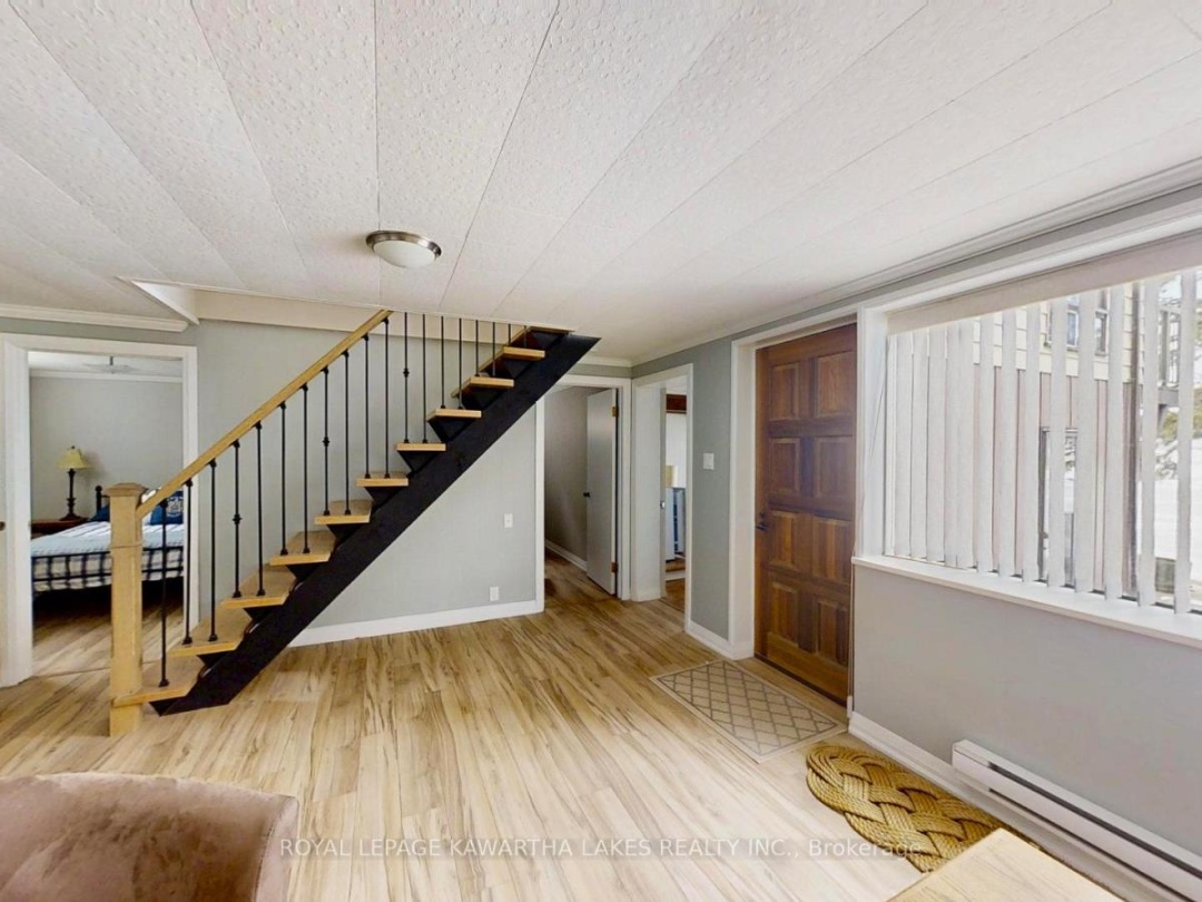 92 ALSOPS BEACH ROAD, Lake Simcoe