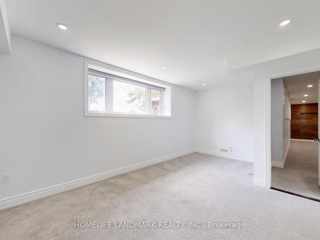 1662 LAKESHORE DRIVE, 