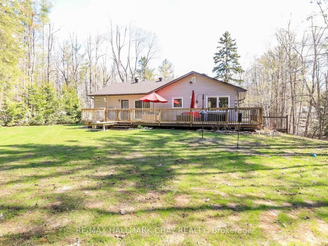 4062 WAINMAN LINE, Severn (Bass Lake)