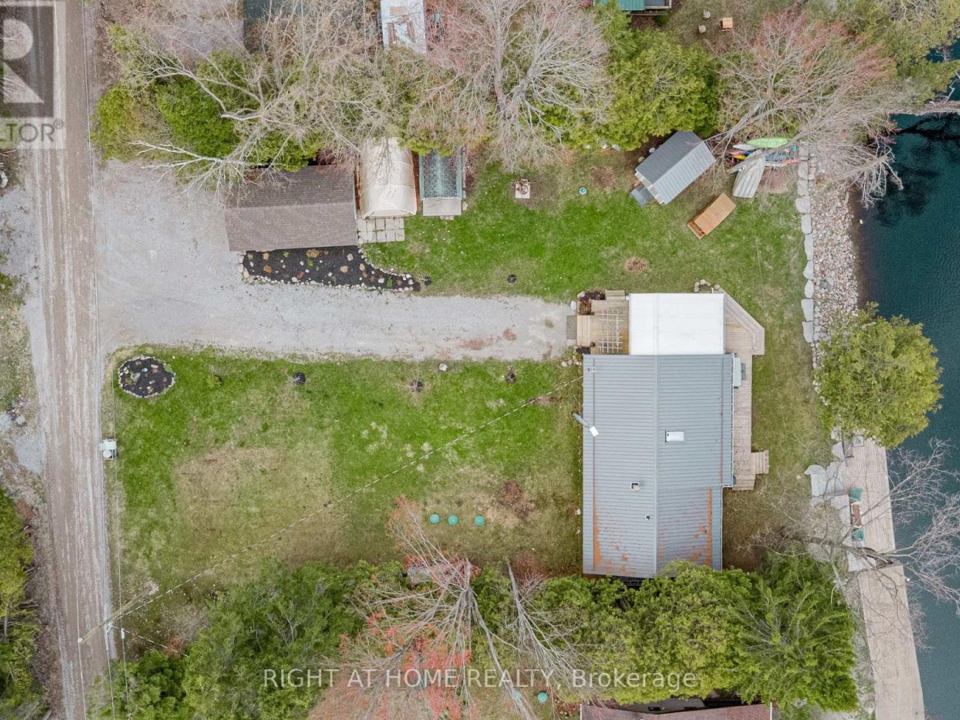 369 SOUTHAM DRIVE, Burnt River