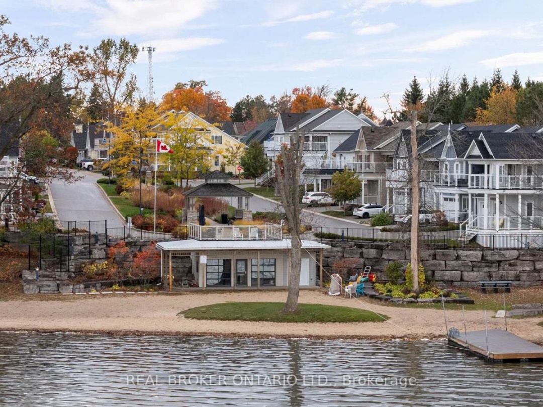 3315 BEACH CLUB BOULEVARD, 