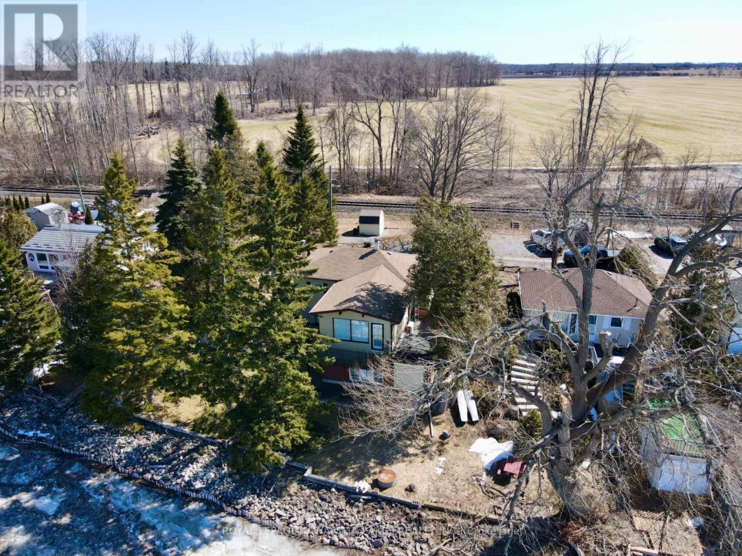 92 ALSOPS BEACH ROAD, Lake Simcoe