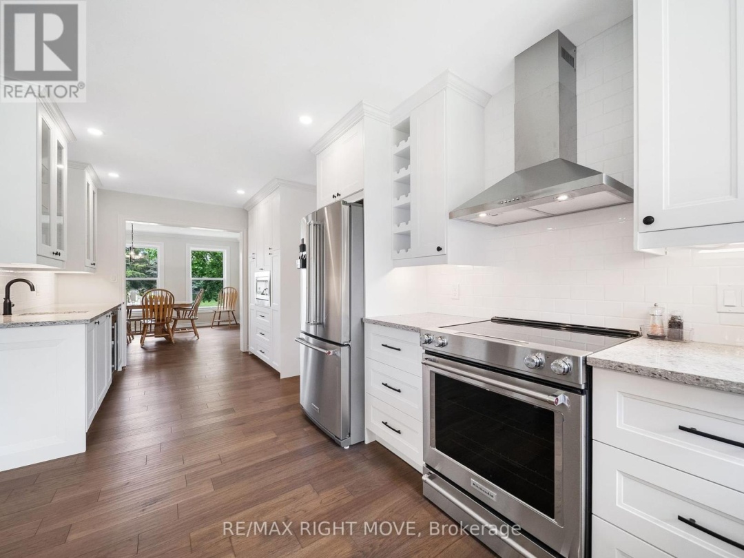 1998 VOYAGEUR CIRCLE, Severn