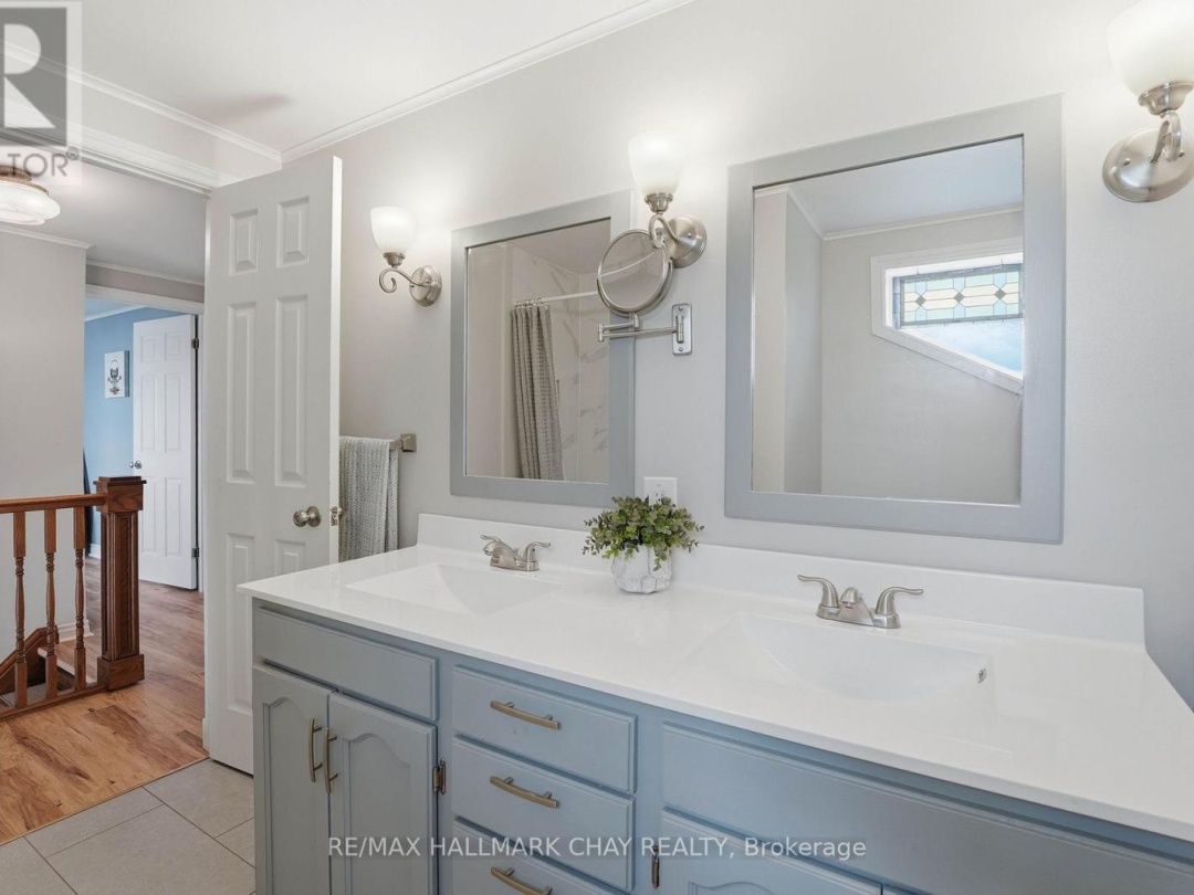 4350 PLUM POINT ROAD, Lake Simcoe