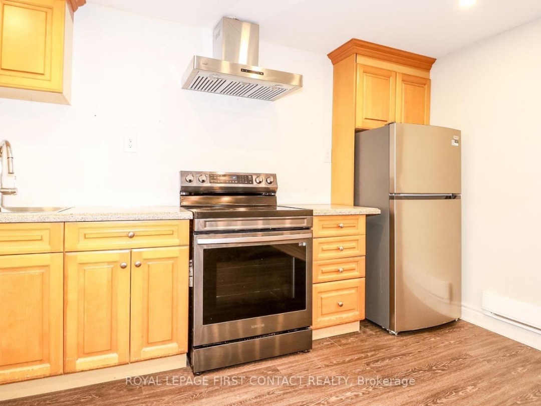 18 KENNEDY DRIVE, Kawartha Lakes (Fenelon Falls)