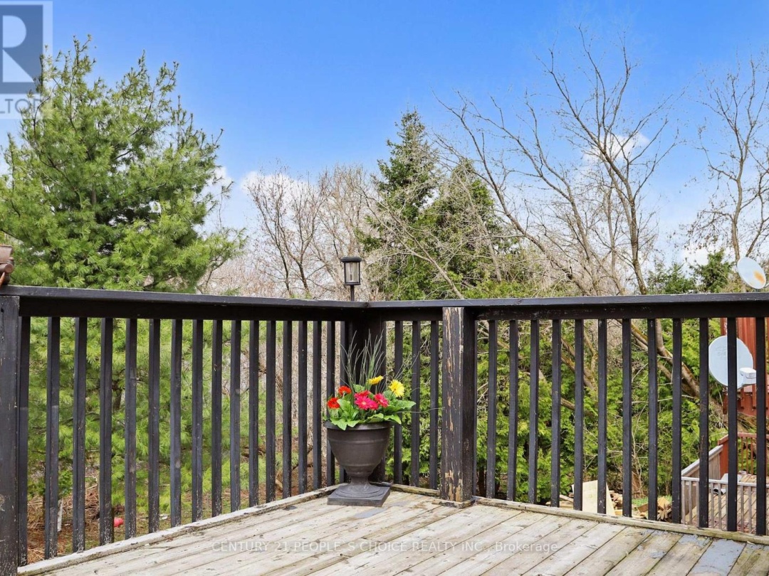156 MAIN STREET W, 