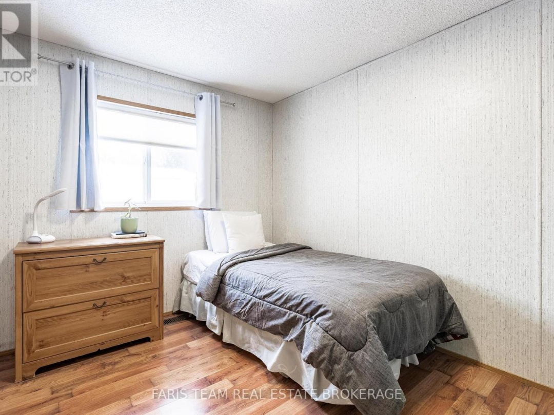 1407 FOX ROAD, Severn