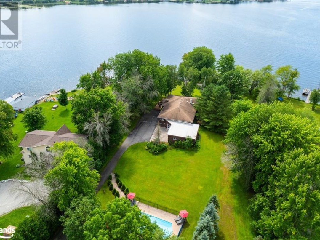 3535 Lauderdale Point Crescent, Sparrow Lake