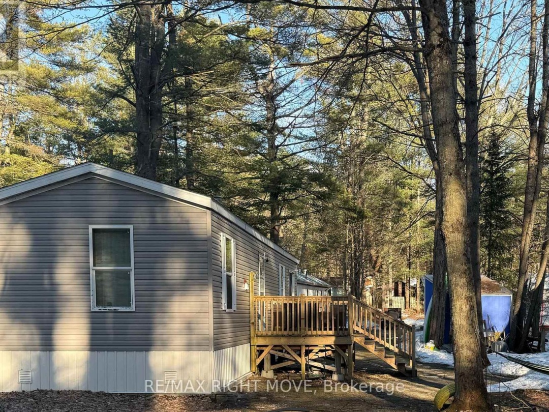 1050 4 SEASONS ROAD, Gravenhurst (Morrison)