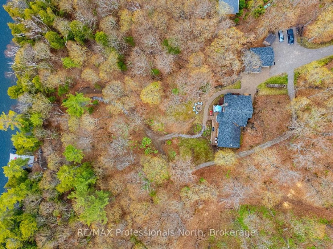 3179 TRAPPERS TRAIL, Miskwabi Lake