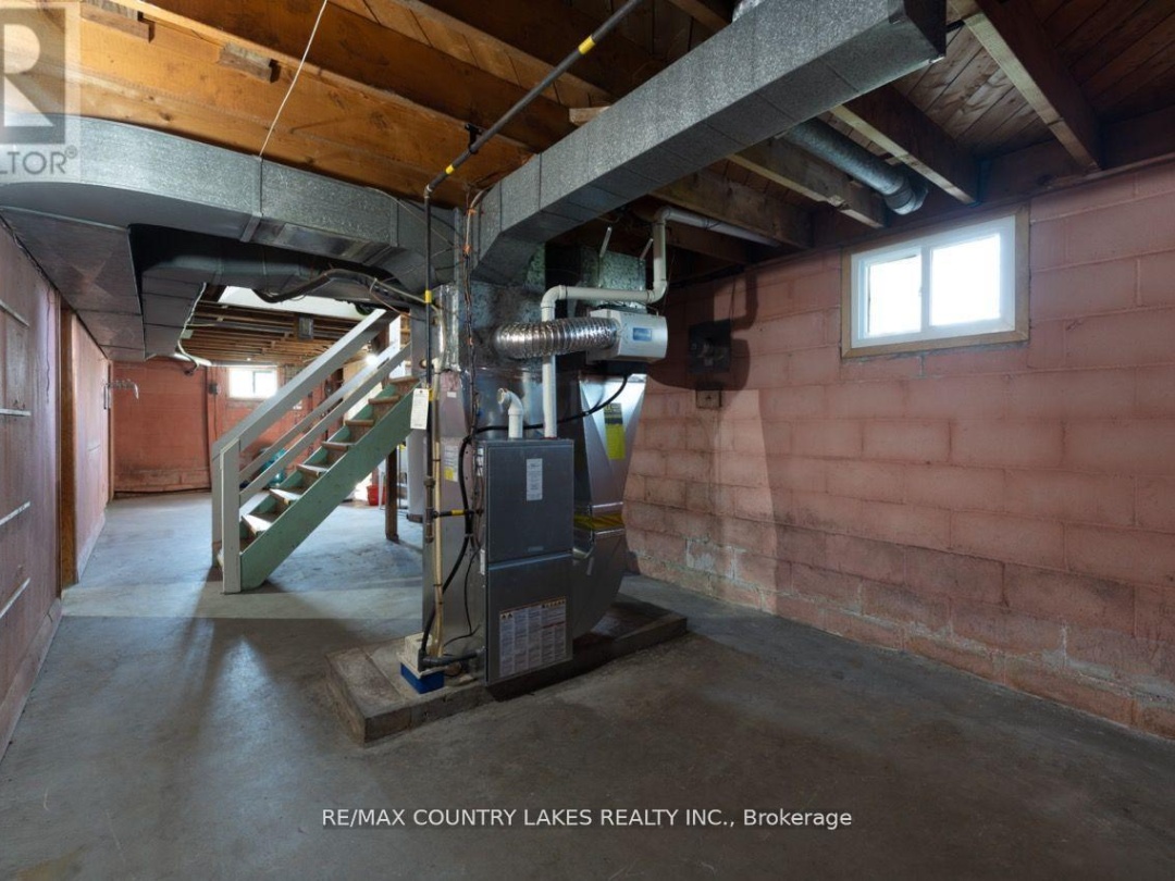 895 HIGHWAY 7 ROAD, Kawartha Lakes (Oakwood)