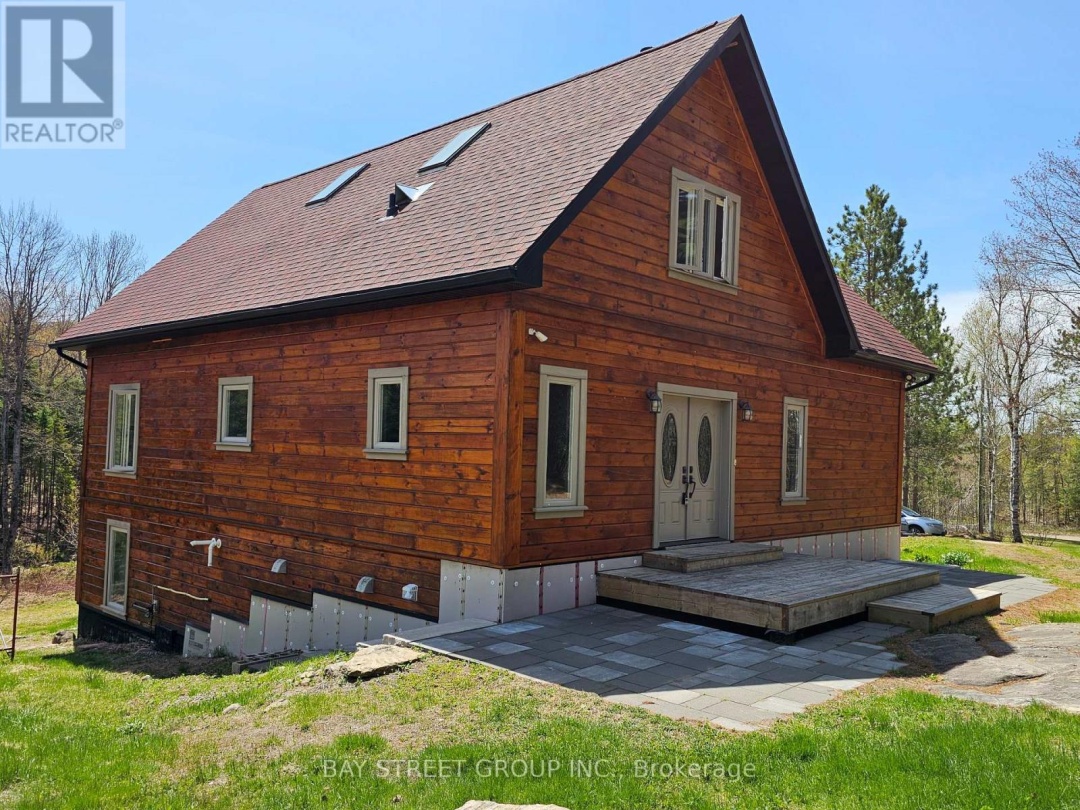 1032 SPRING LAKE ROAD, Bracebridge (Draper)