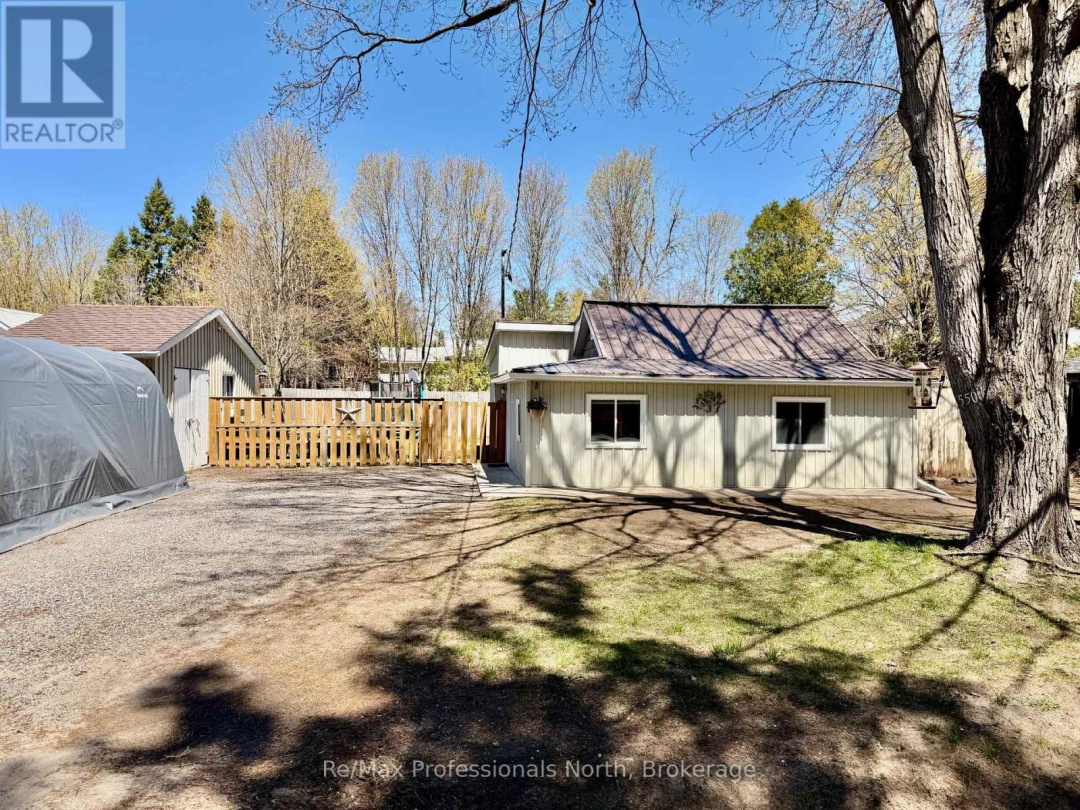 550 PINEDALE ROAD, Gravenhurst (Muskoka (S))