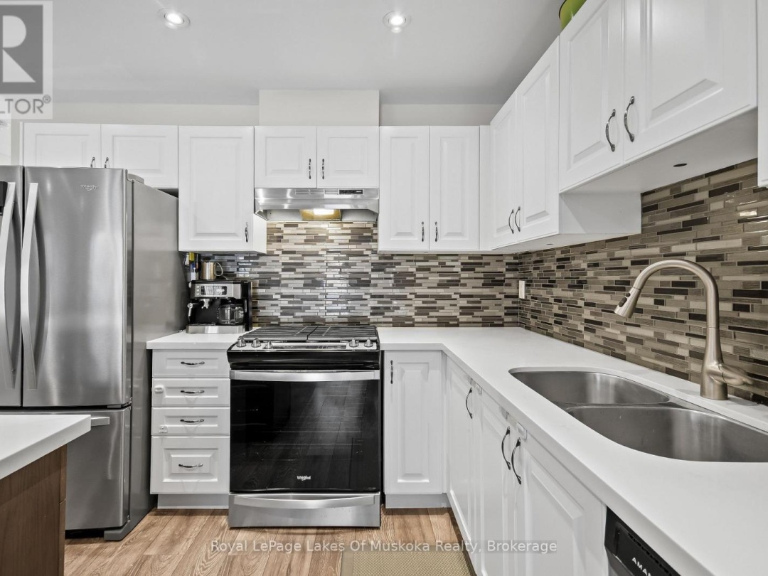 31 NICOLE PARK PLACE, Bracebridge (Macaulay)
