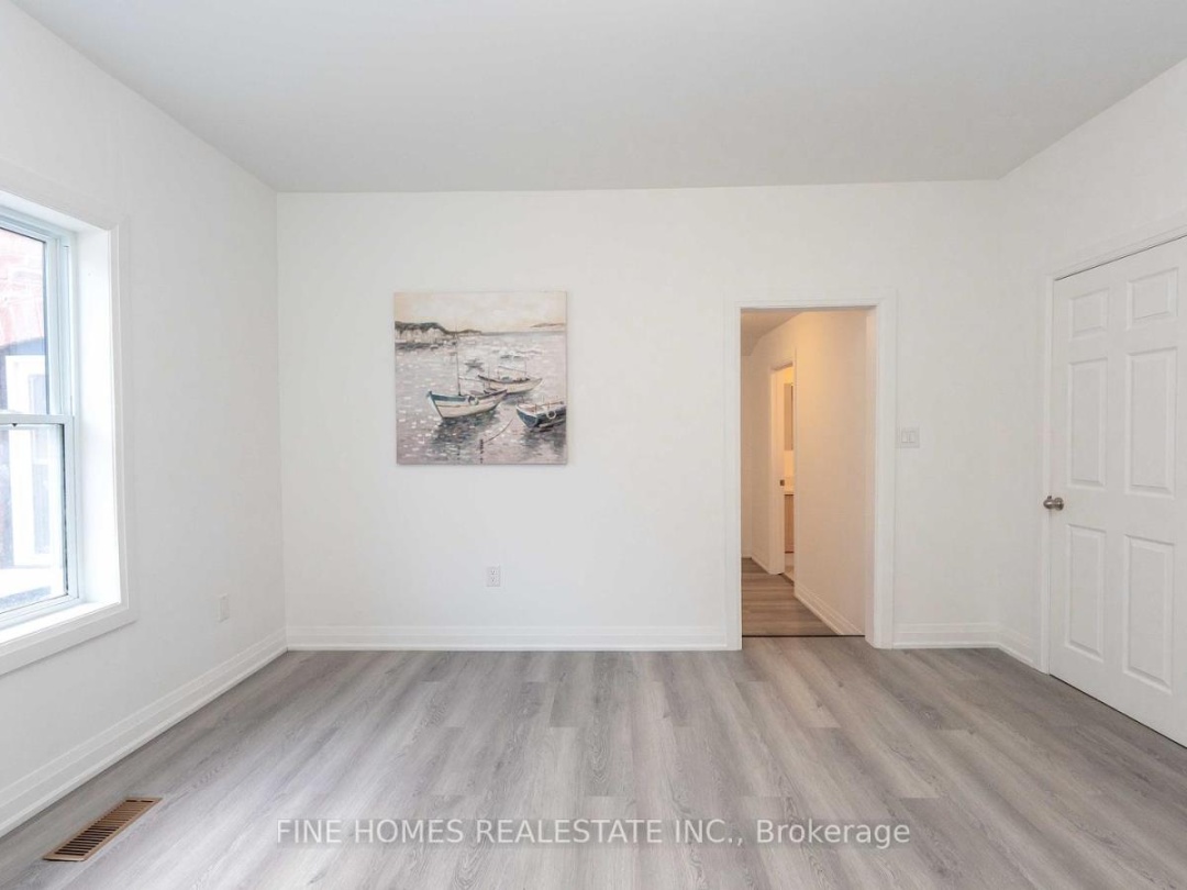 119 ALBERT STREET S, 