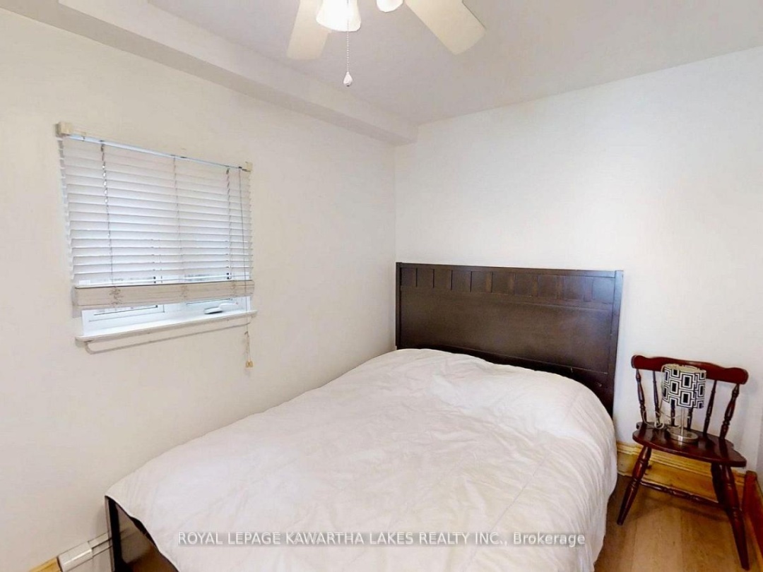 1136 SYLVAN GLEN DRIVE, Dalrymple-South Lake