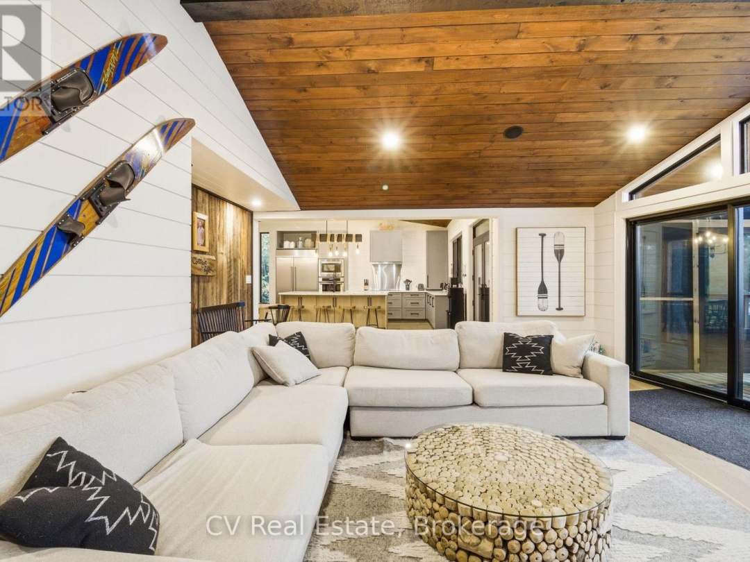 1069 WHITE EAGLE ROAD, Kahshe Lake