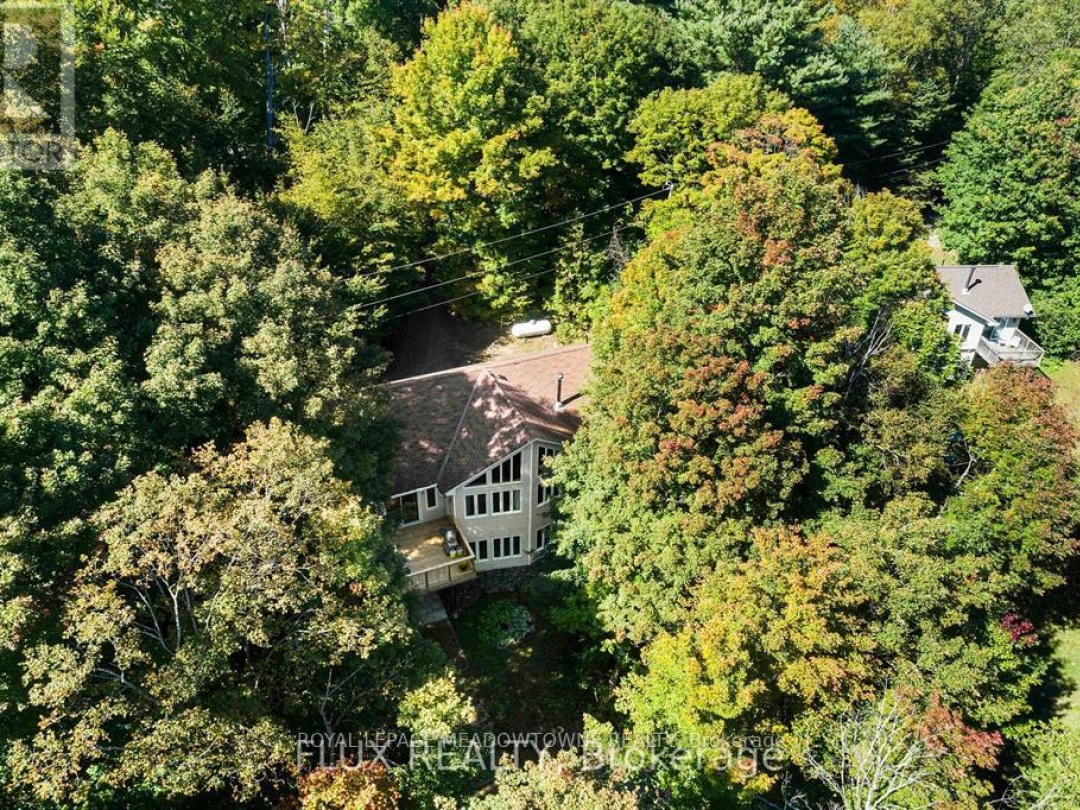 1658 HOSPITALITY ROAD, South Lake