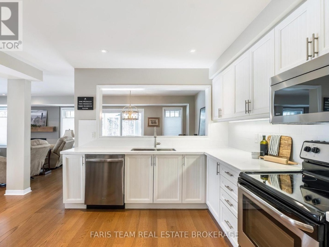 28 MASTERS CRESCENT, Georgian Bay (Baxter)