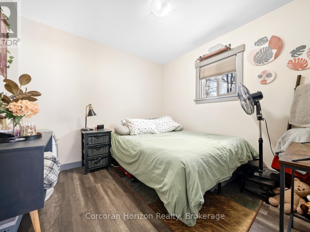 196 MAIN STREET W, Huntsville (Chaffey)