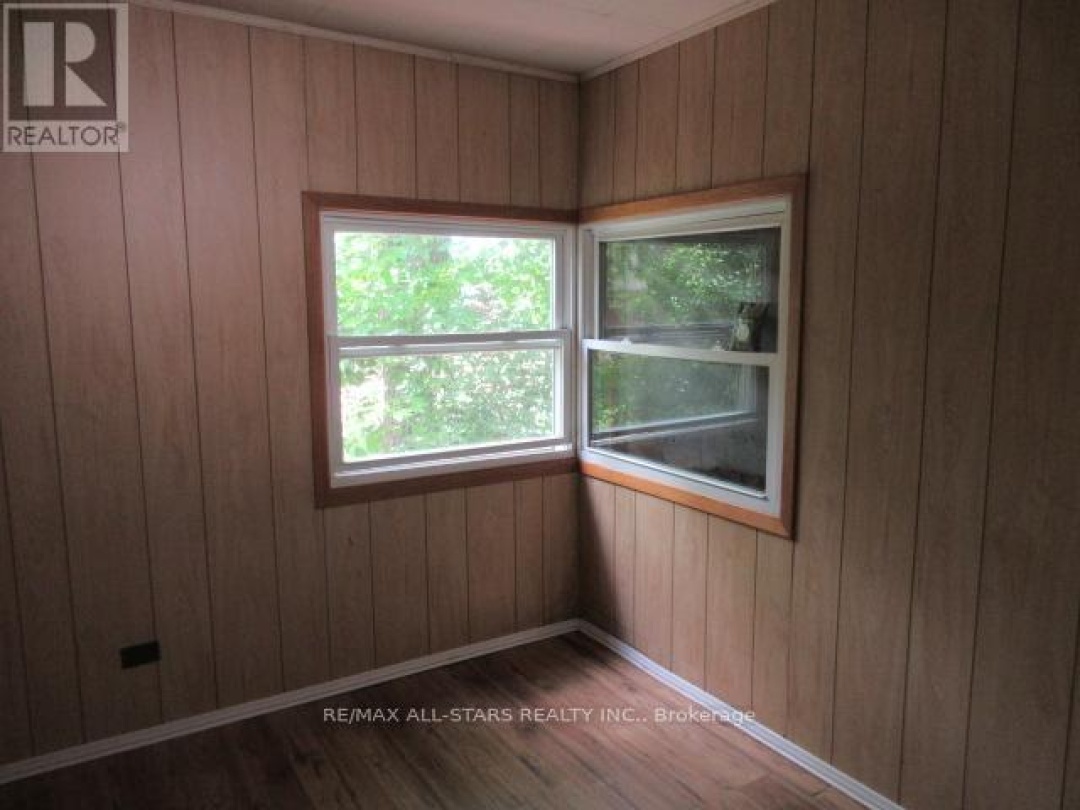 83 KING STREET W, 