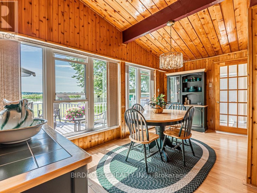 132 FENELON DRIVE, Sturgeon Lake