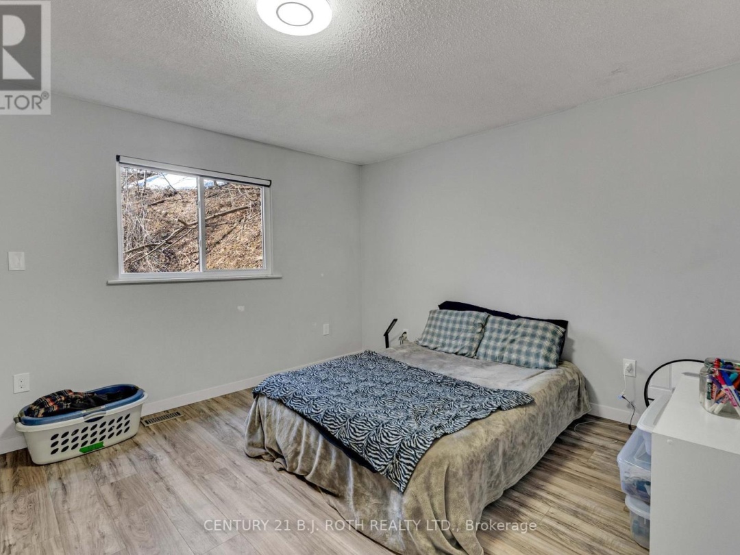 184 BORLAND STREET E, Orillia