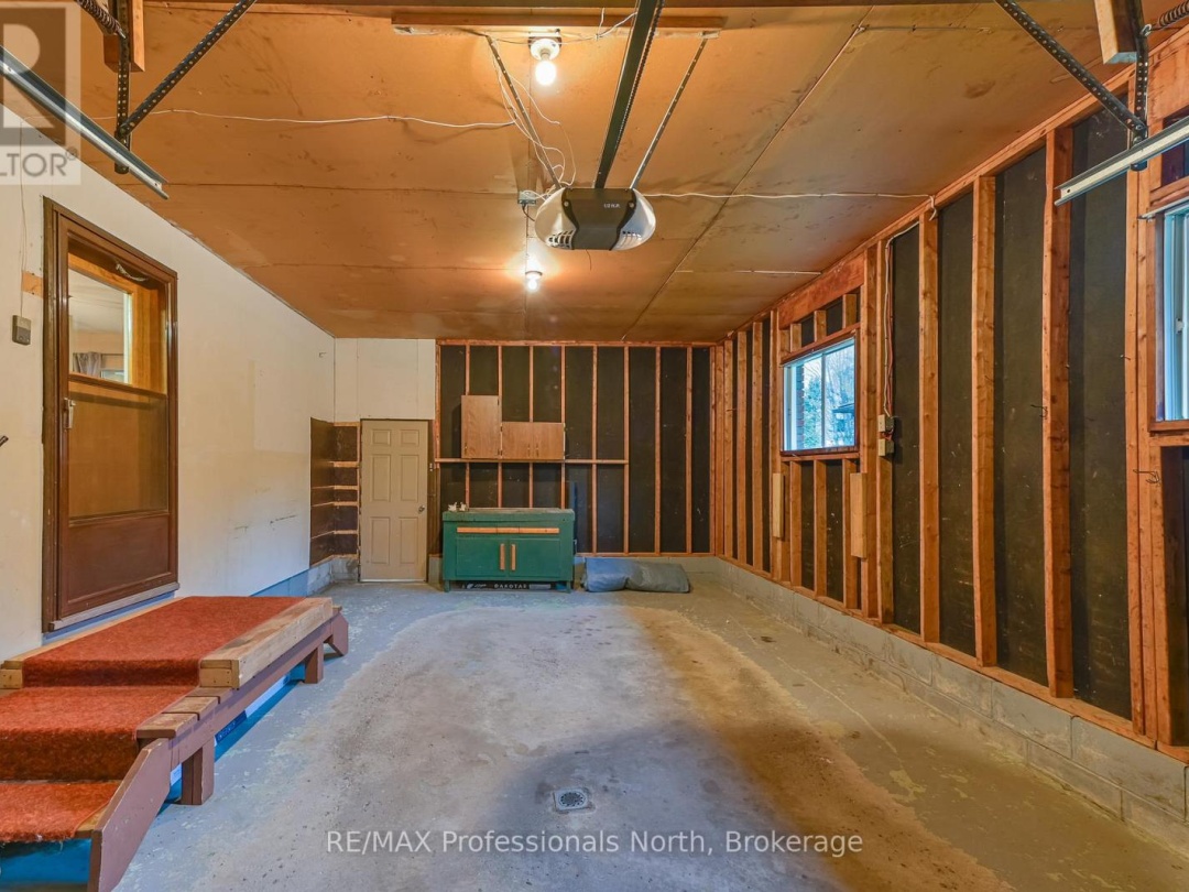 6 KNOB HILL COURT, Minden Hills (Anson)
