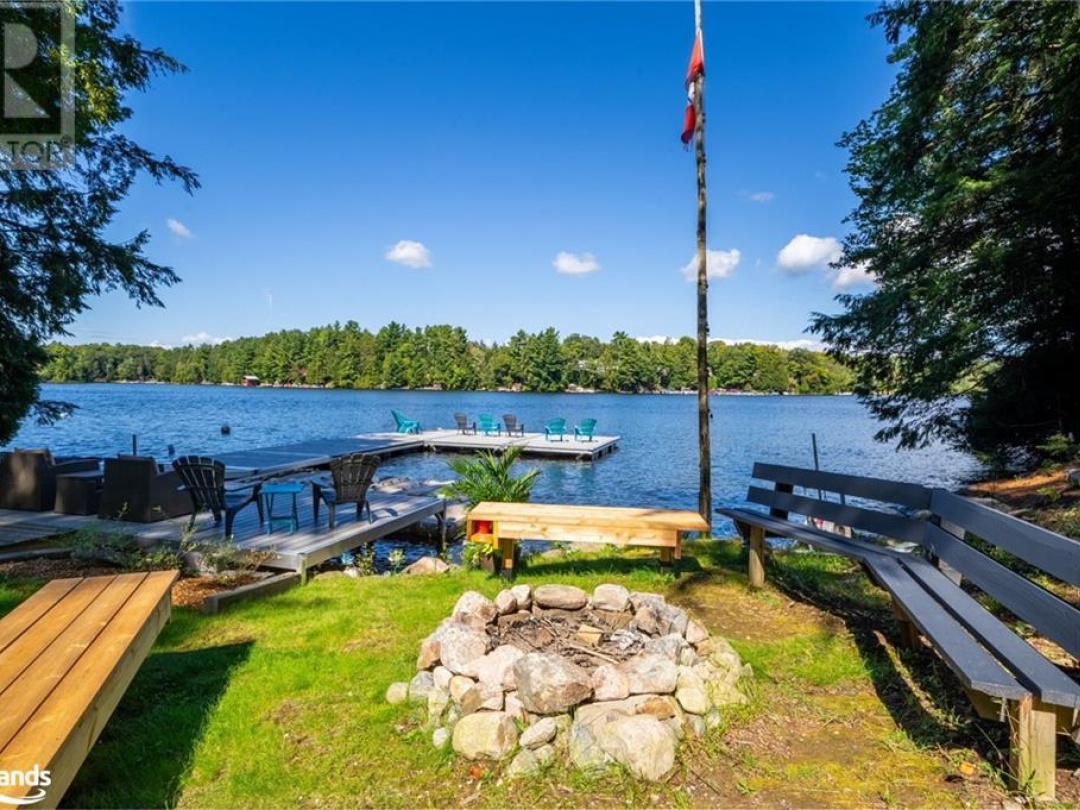 13 Shady Lane, Otter Lake