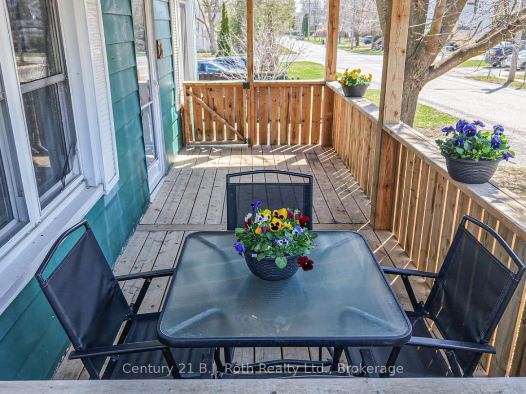 76 MCKENZIE STREET, Orillia