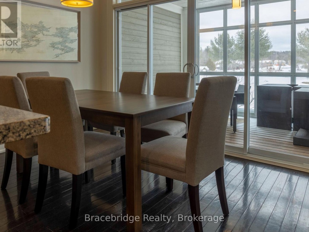 G103 D1 1869 Muskoka 118 Highway W, 