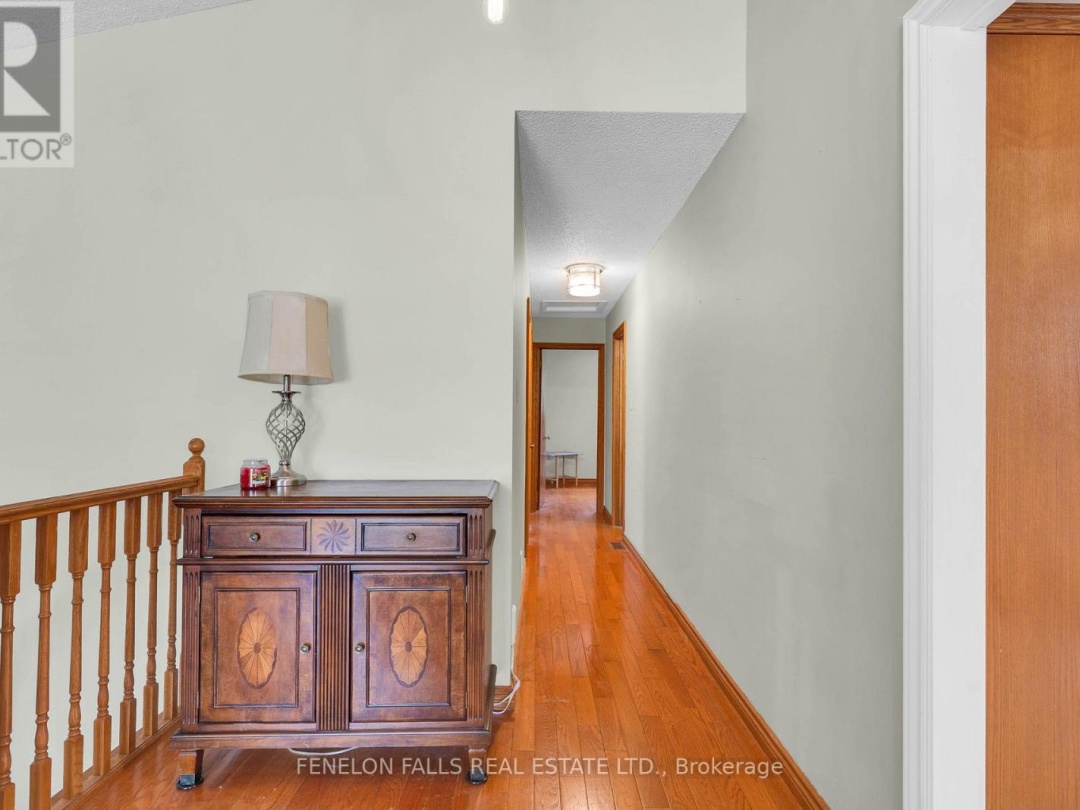 36 JANLISDA DRIVE, Kawartha Lakes (Fenelon Falls)