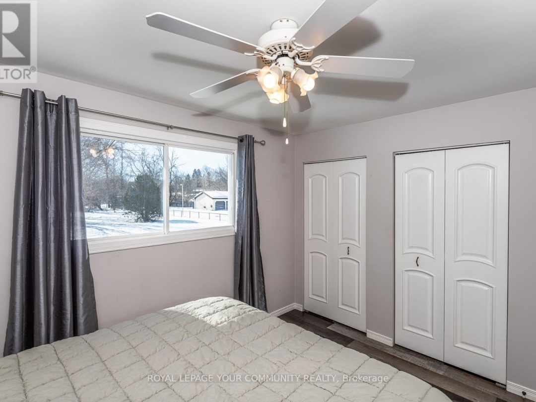 347 LAKELAND CRESCENT, 