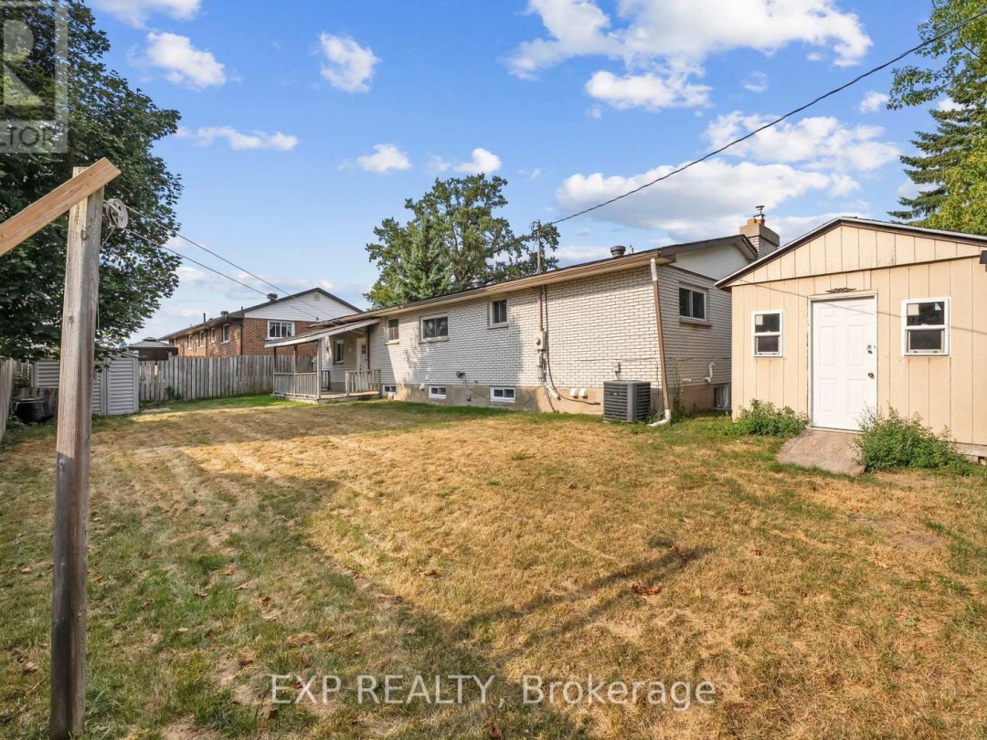 143 WESTMOUNT DRIVE N, 