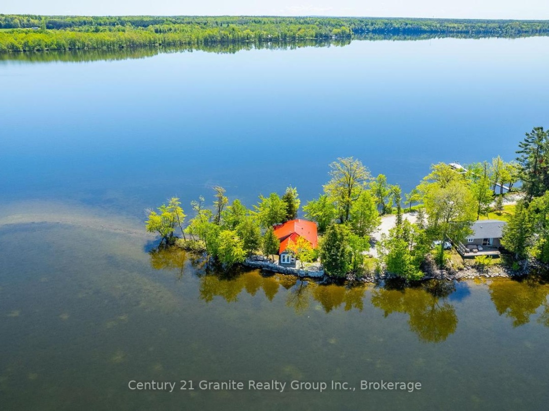 359 AVERY POINT ROAD, Dalrymple Lake
