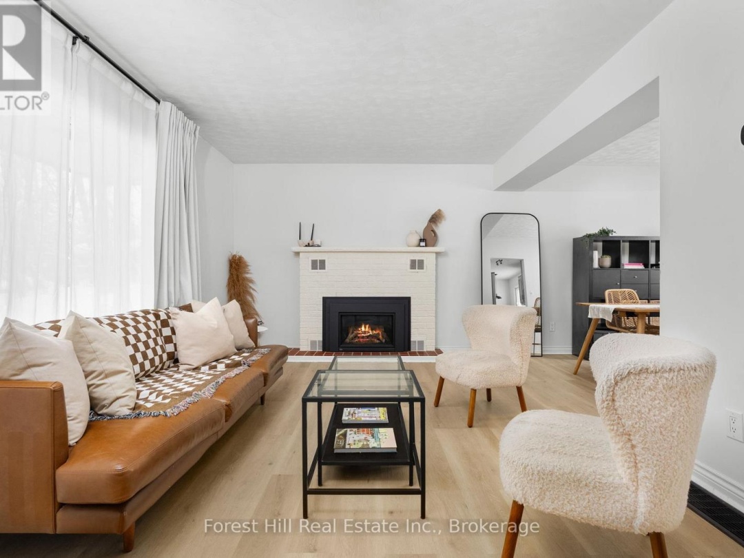 1 MAPLECREST COURT, Huntsville (Chaffey)