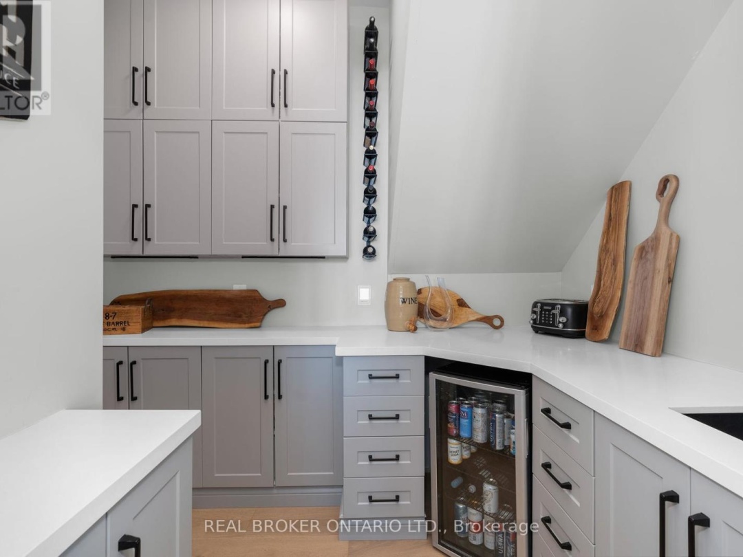 3239 CRESCENT BAY ROAD, 